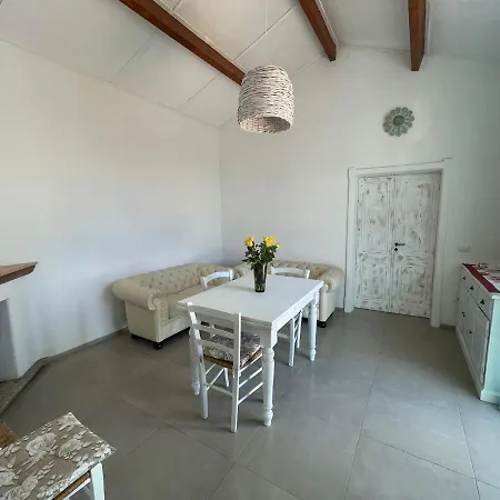 木屋 Stazzo Gallurese Vista Mare 奧爾比亞